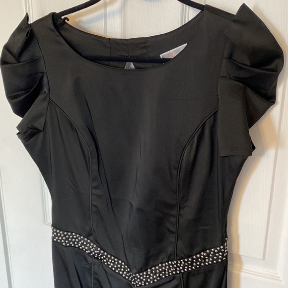 M dress, puff short sleeve, black satin with silver studded detail - Picture 4 of 5